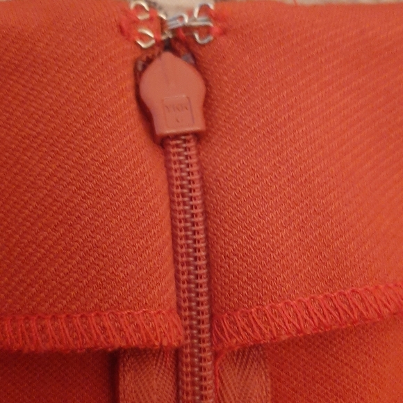 CAbi Burnt Orange Overlay Pencil Skirt sz 4 - Picture 8 of 9
